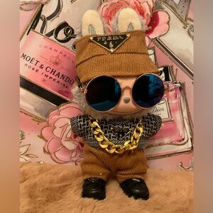 33 Adorable LABUBU clothes and accessories